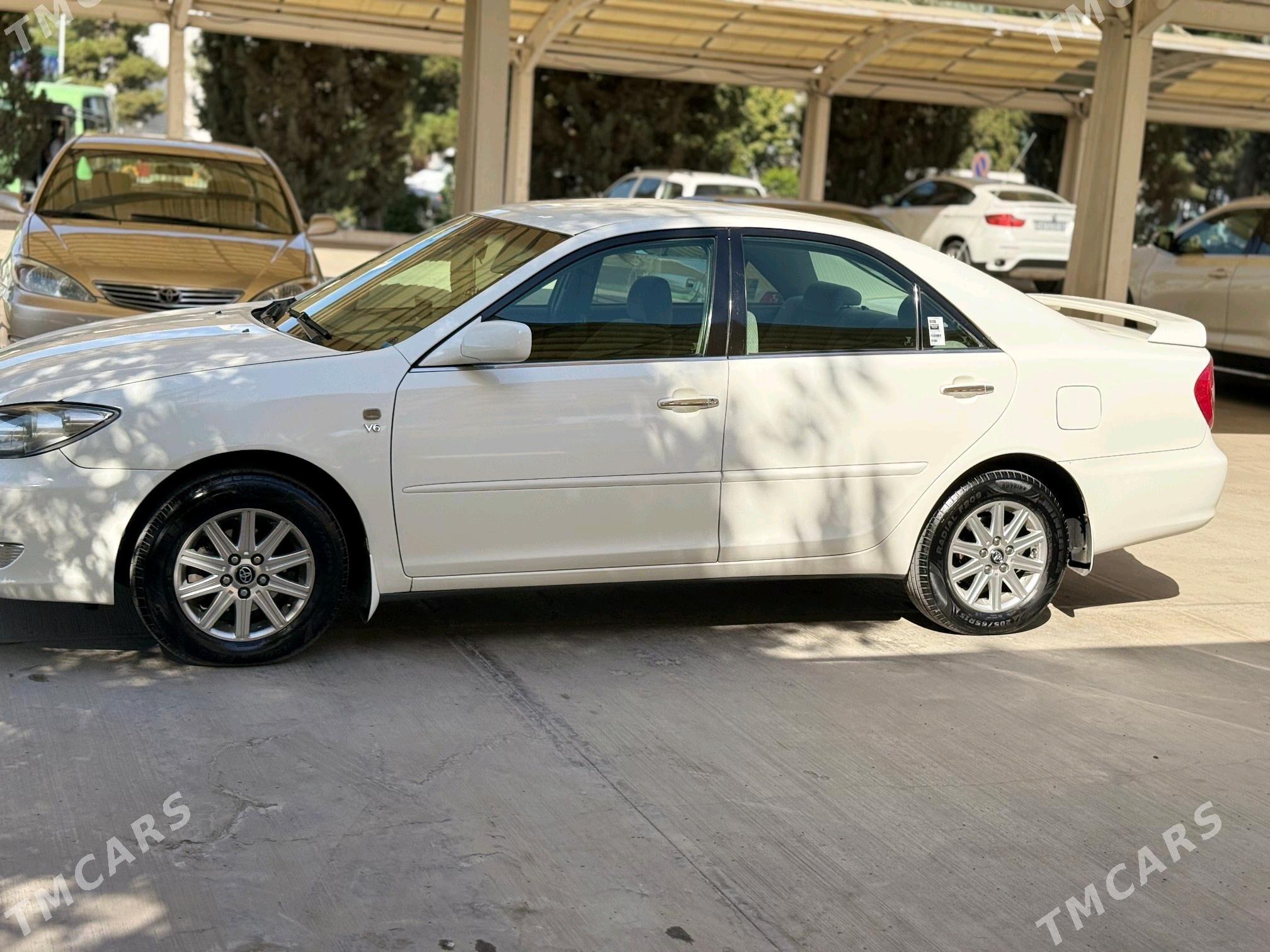 Toyota Camry 2004 - 240 000 TMT - Мары - img 2