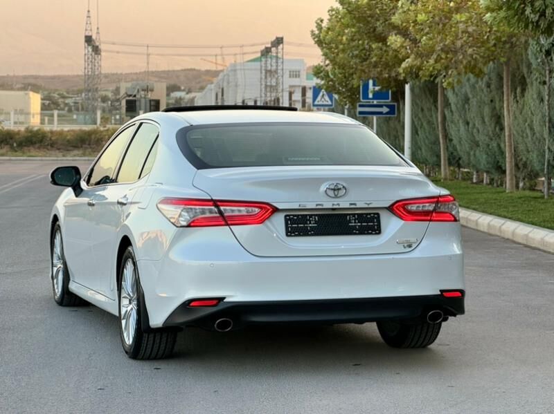 Toyota Camry 2018 - 440 000 TMT - Ашхабад - img 3