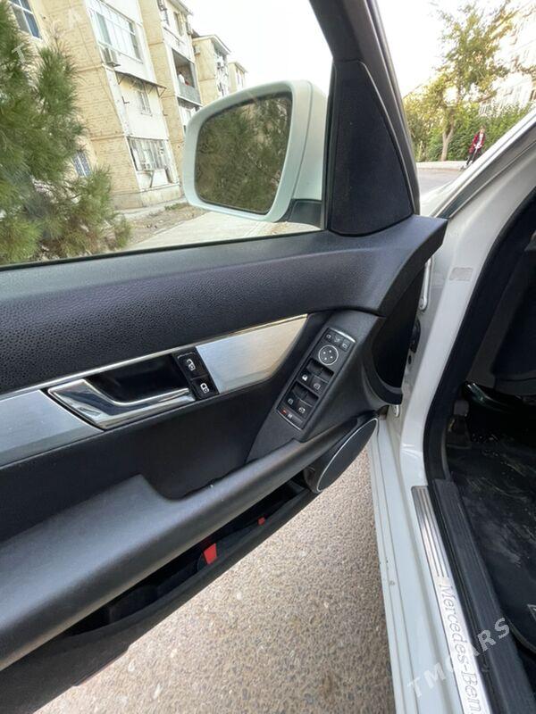 Mercedes-Benz C250 2008 - 167 000 TMT - Ашхабад - img 7