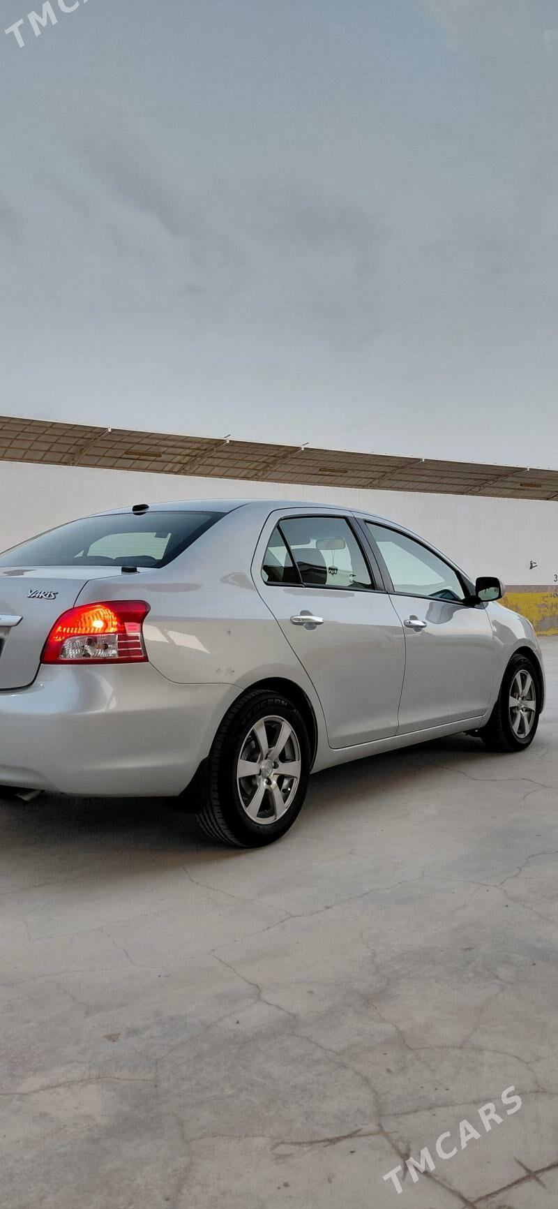 Toyota Yaris 2010 - 128 000 TMT - Aşgabat - img 5