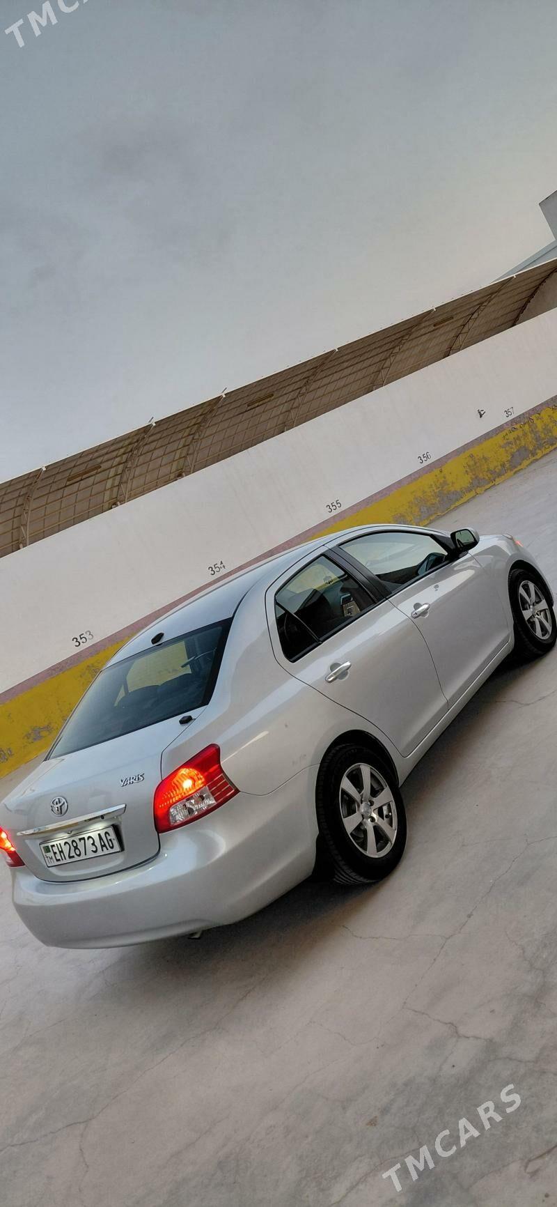 Toyota Yaris 2010 - 128 000 TMT - Aşgabat - img 3