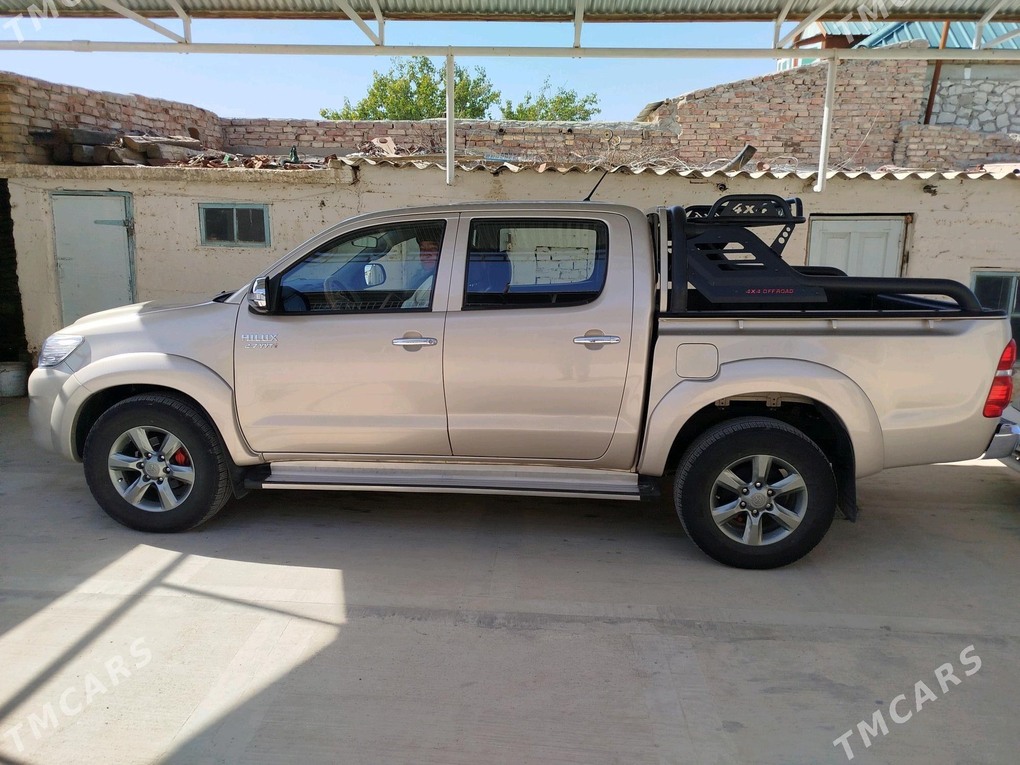 Toyota Hilux 2015 - 500 000 TMT - Bereket - img 6