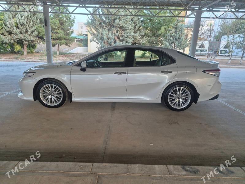 Toyota Camry 2019 - 560 000 TMT - Aşgabat - img 4