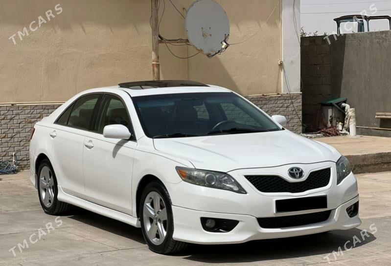 Toyota Camry 2010 - 238 000 TMT - Балканабат - img 5