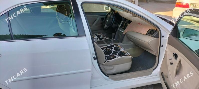 Toyota Camry 2011 - 220 000 TMT - Койтендаг - img 2