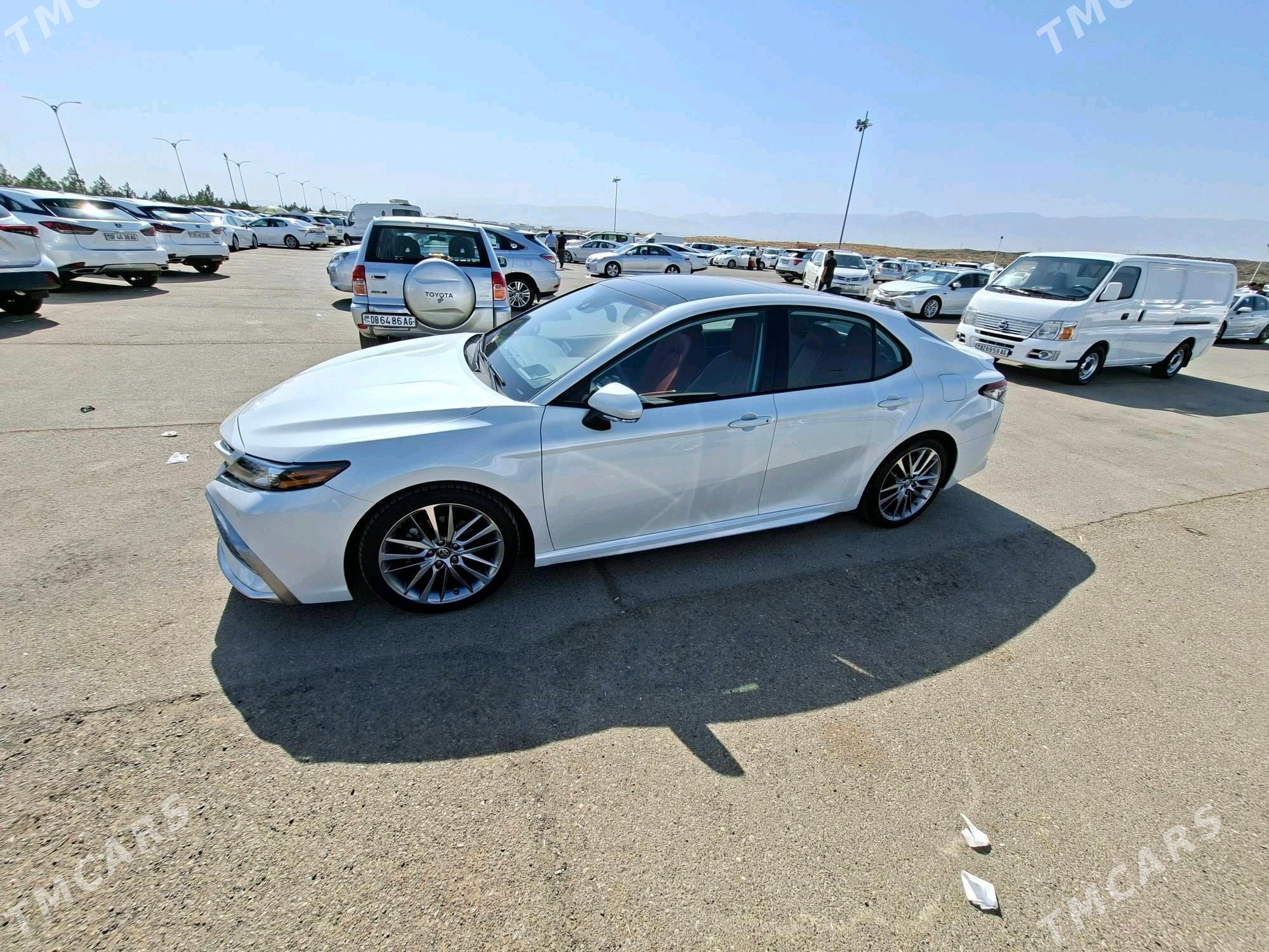 Toyota Camry 2021 - 470 000 TMT - Aşgabat - img 8