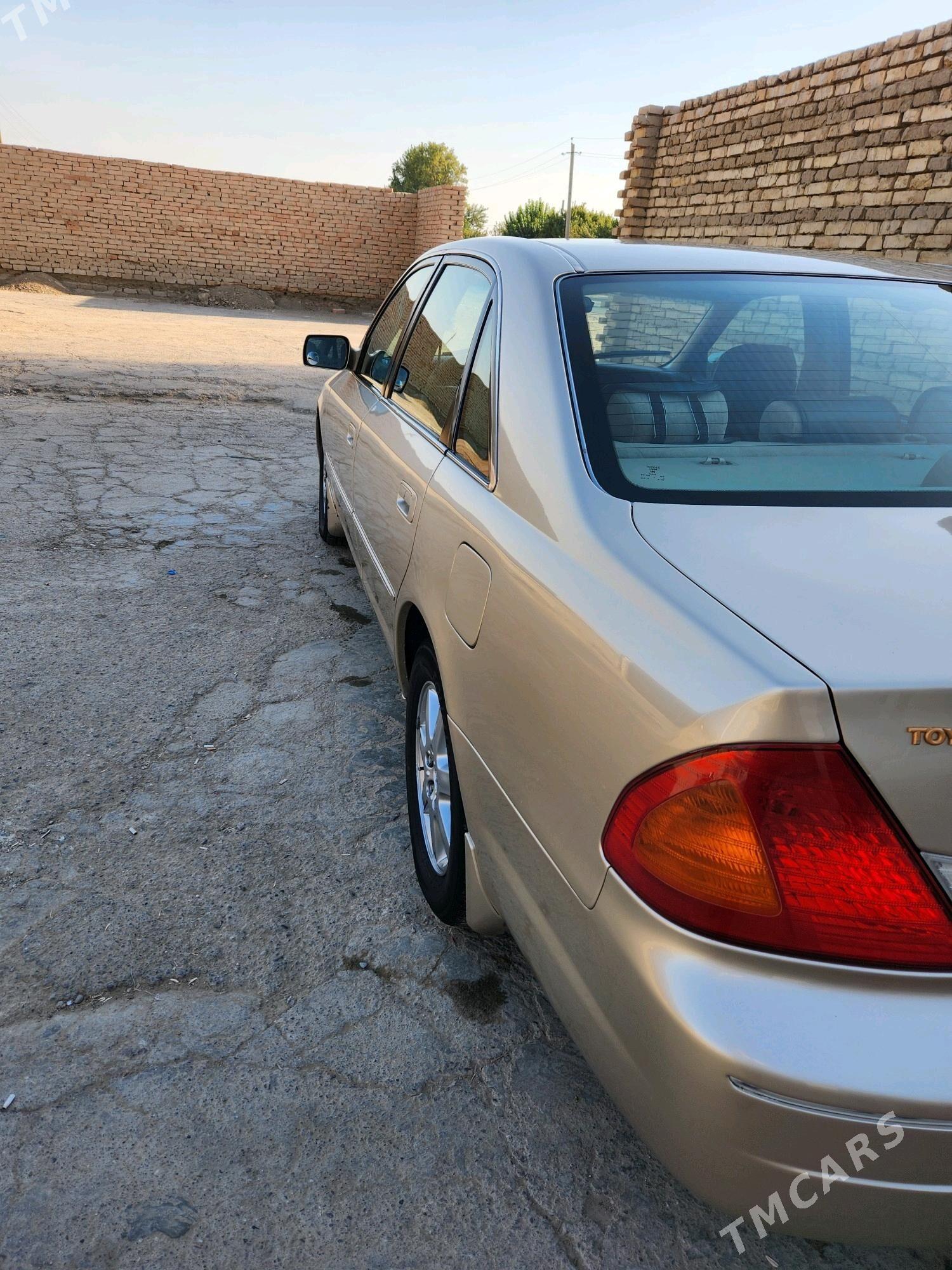 Toyota Avalon 2001 - 190 000 TMT - Туркменгала - img 4