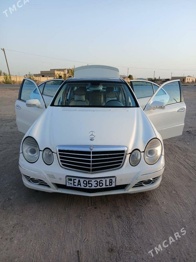 Mercedes-Benz E320 2003 - 140 000 TMT - Türkmenabat - img 6