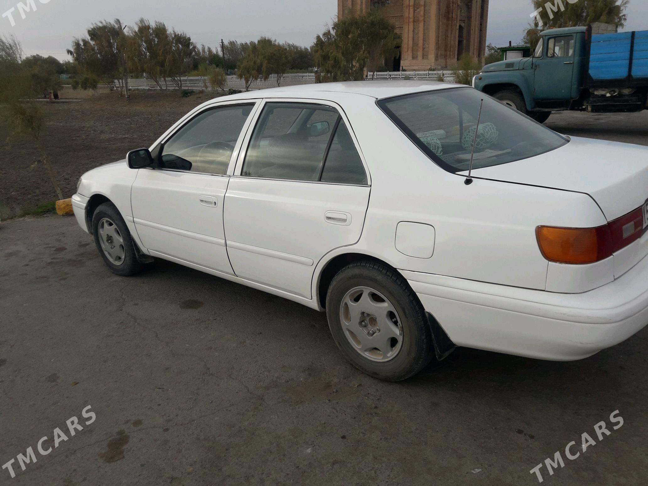 Toyota Corona 1999 - 90 000 TMT - Кёнеургенч - img 1
