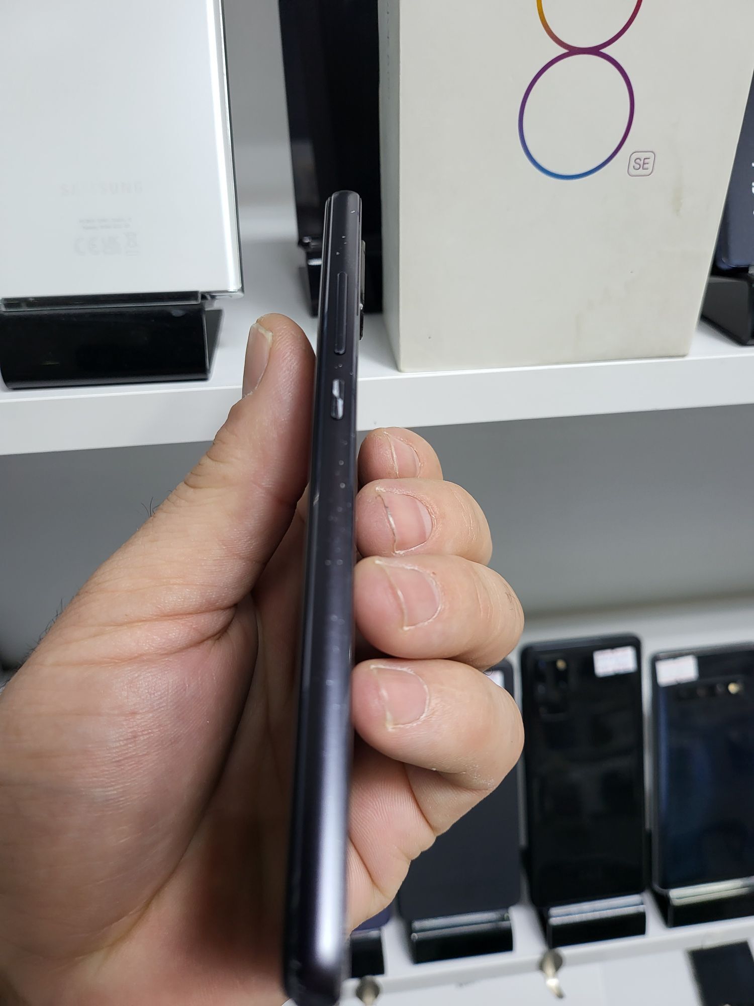 MI 8 SE 6/64 GB MI GLOBAL - Торговый центр "15 лет Независимости" - img 4