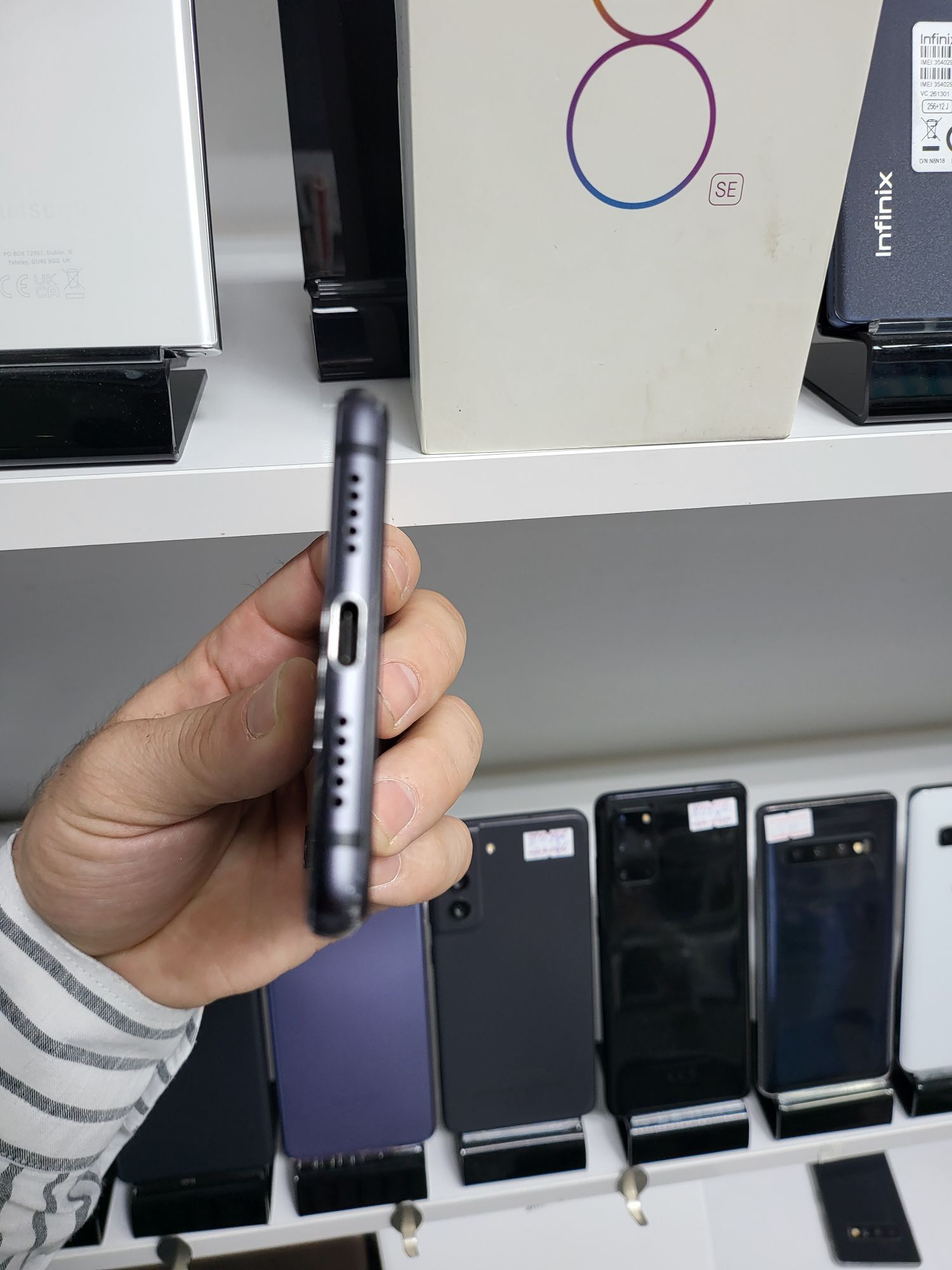 MI 8 SE 6/64 GB MI GLOBAL - Торговый центр "15 лет Независимости" - img 7