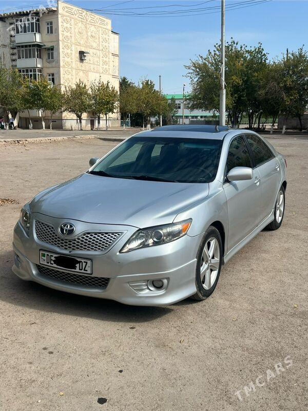 Toyota Camry 2011 - 198 000 TMT - Дашогуз - img 5