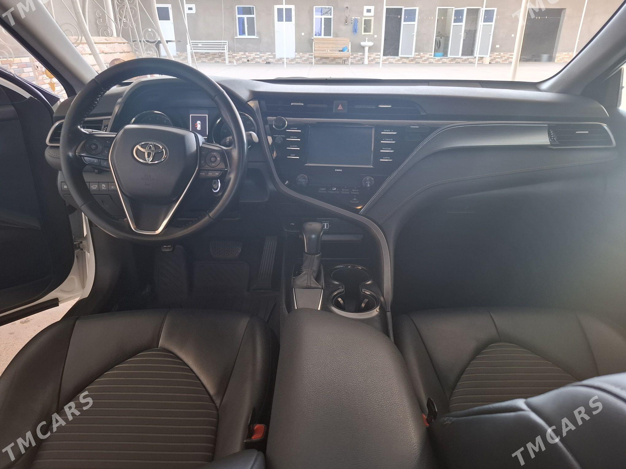 Toyota Camry 2020 - 380 000 TMT - Tejen - img 4