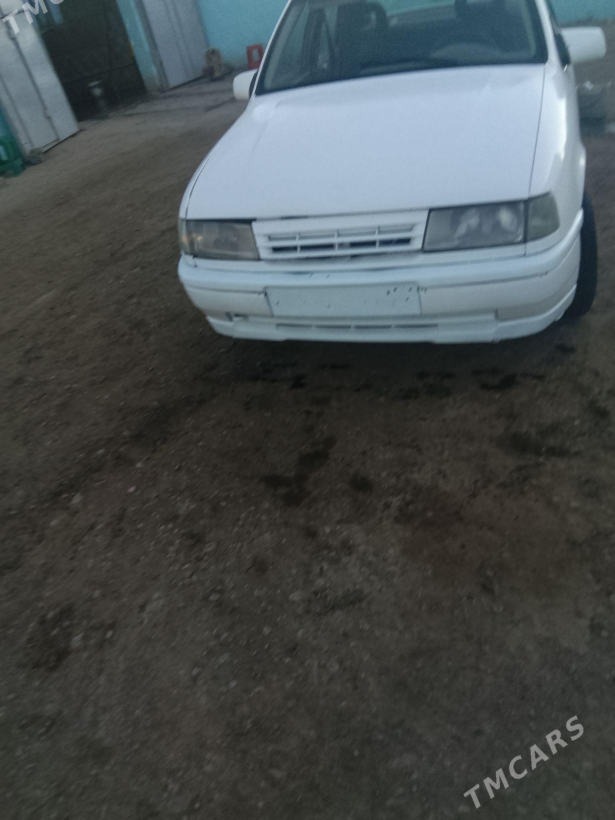 Opel Vectra 1992 - 25 000 TMT - Дашогуз - img 5