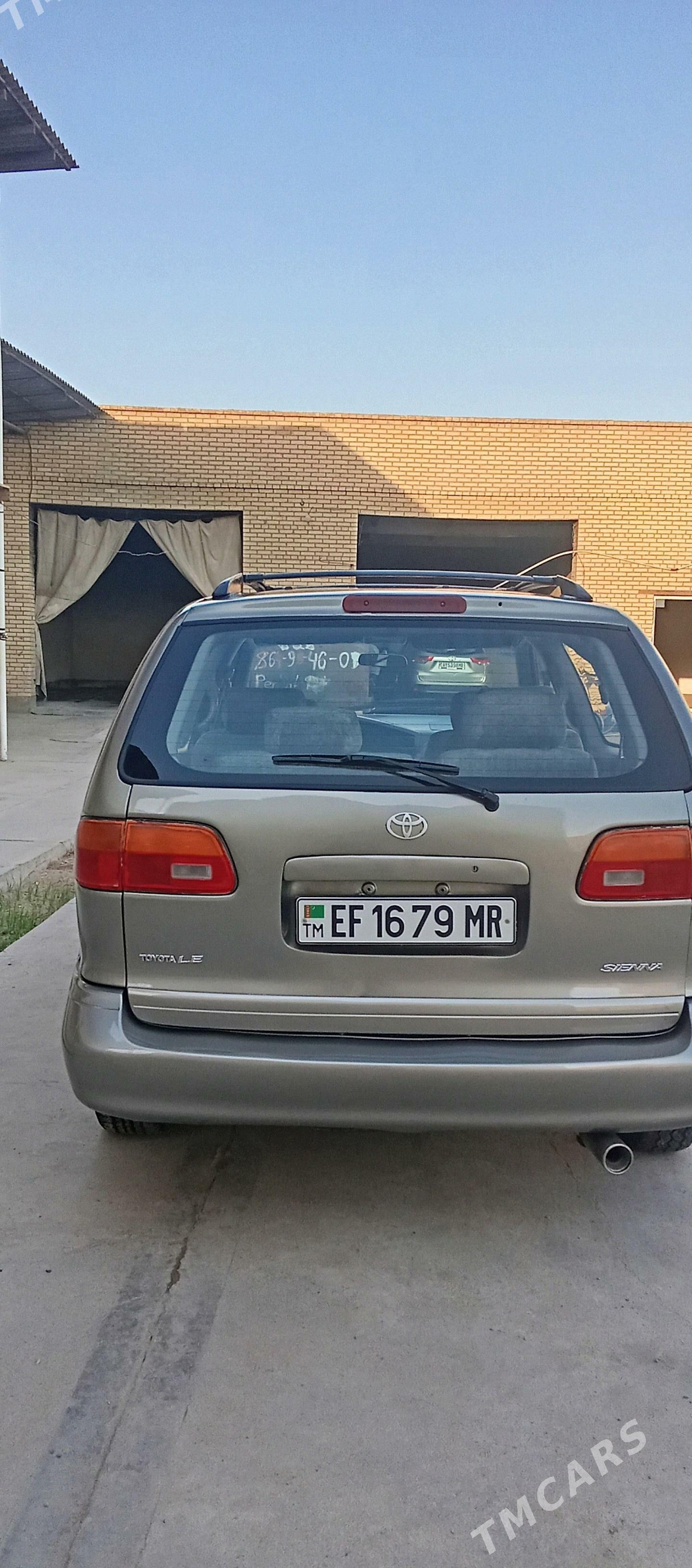 Toyota Sienna 1999 - 130 000 TMT - Сакарчага - img 3