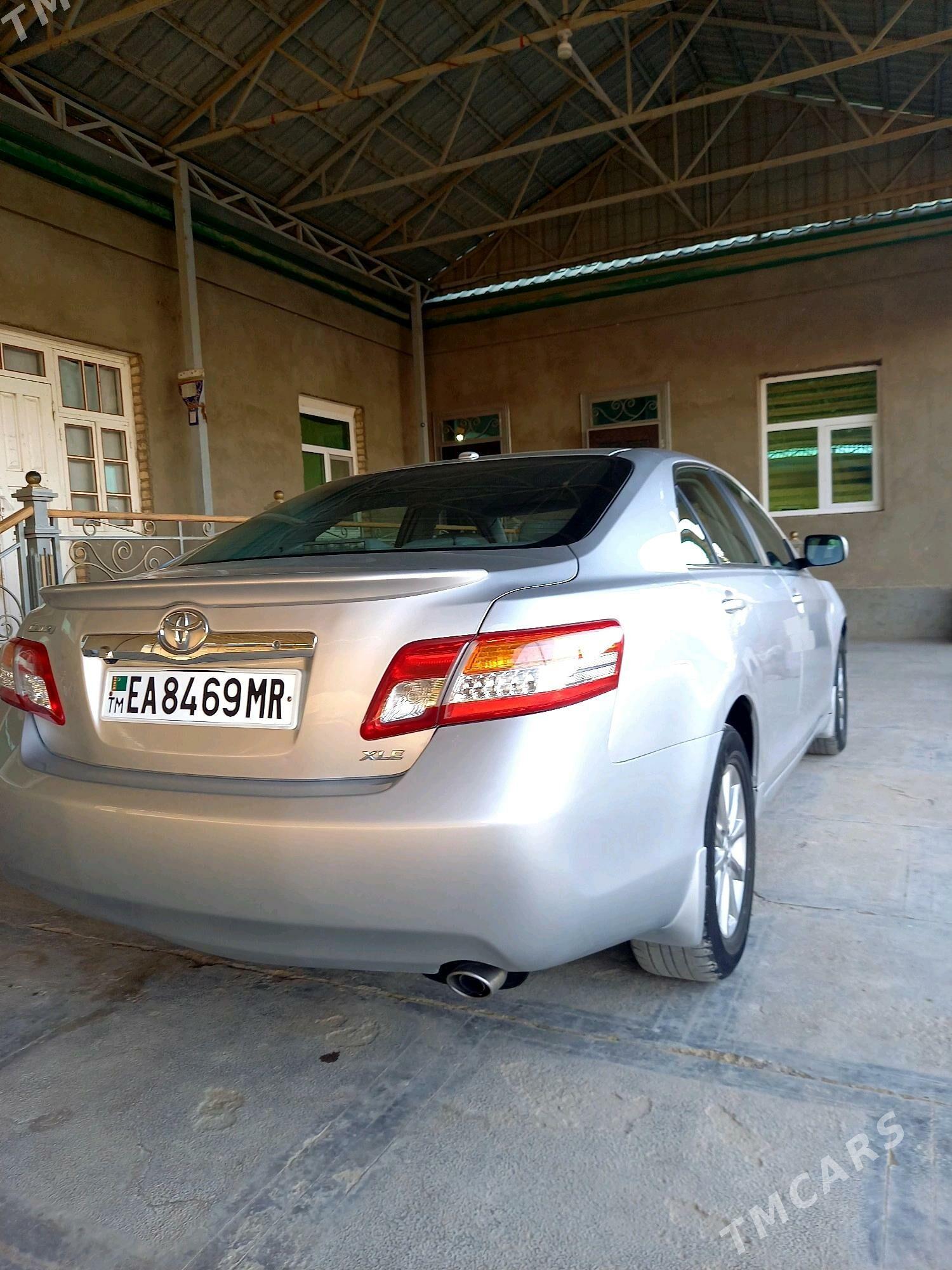 Toyota Camry 2011 - 190 000 TMT - Байрамали - img 4