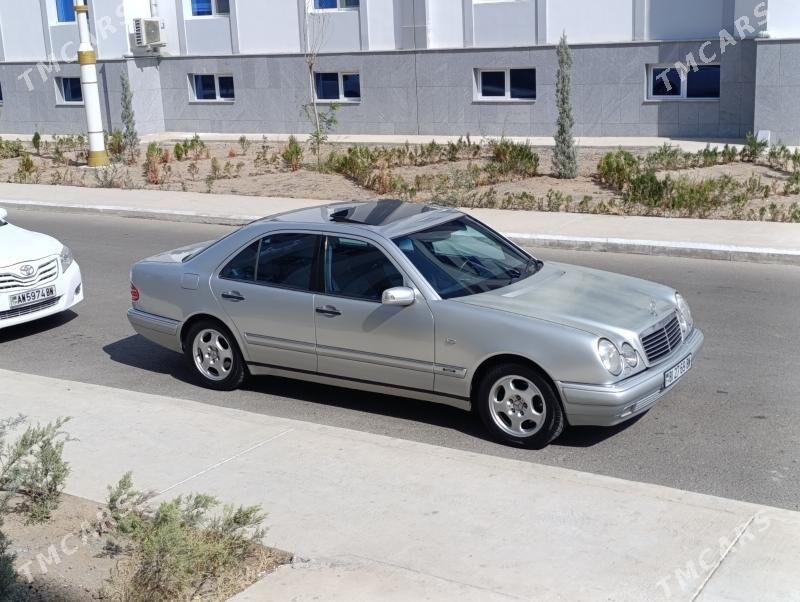 Mercedes-Benz E320 1999 - 130 000 TMT - Туркменбаши - img 5