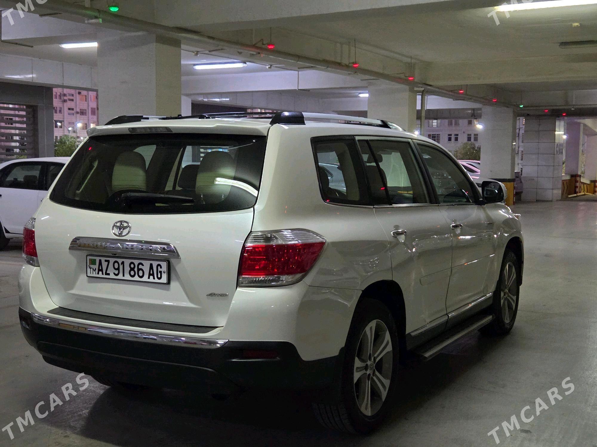 Toyota Highlander 2013 - 395 000 TMT - Ашхабад - img 10