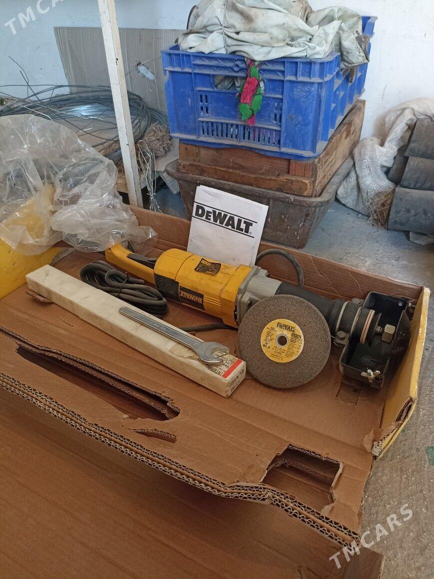 slifmasynka DeWalt taze - Balkanabat - img 2