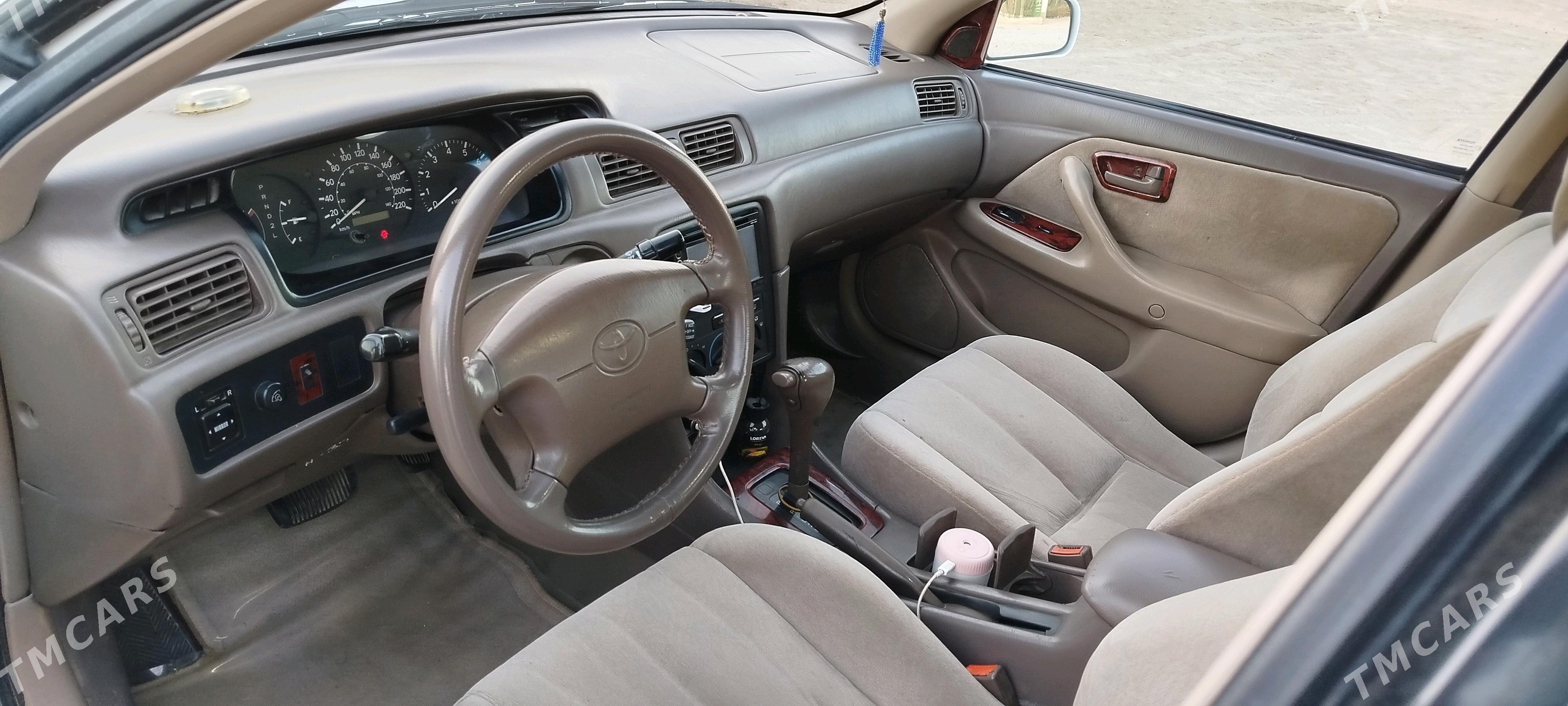 Toyota Camry 2000 - 144 000 TMT - Babadaýhan - img 4