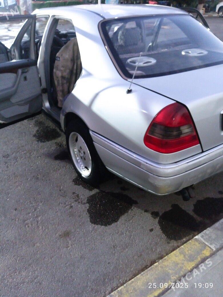 Mercedes-Benz 300E 1994 - 50 000 TMT - Бабадайхан - img 3