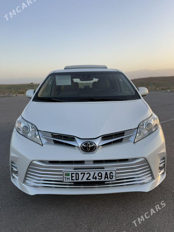 Toyota Sienna 2019 - 495 000 TMT - Ашхабад - img 9