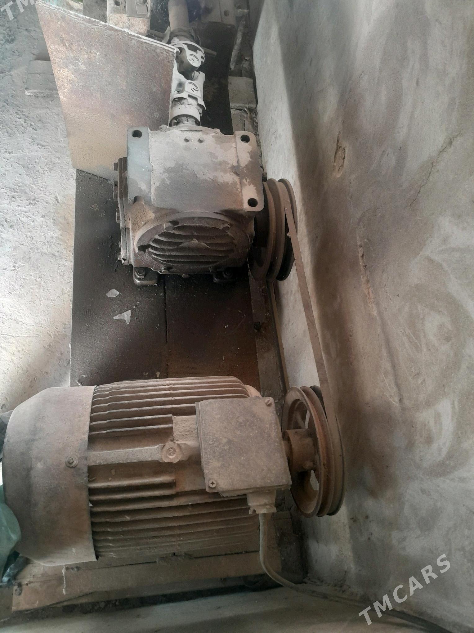 elektro mator 11 kw 1500 ob - Boldumsaz - img 3