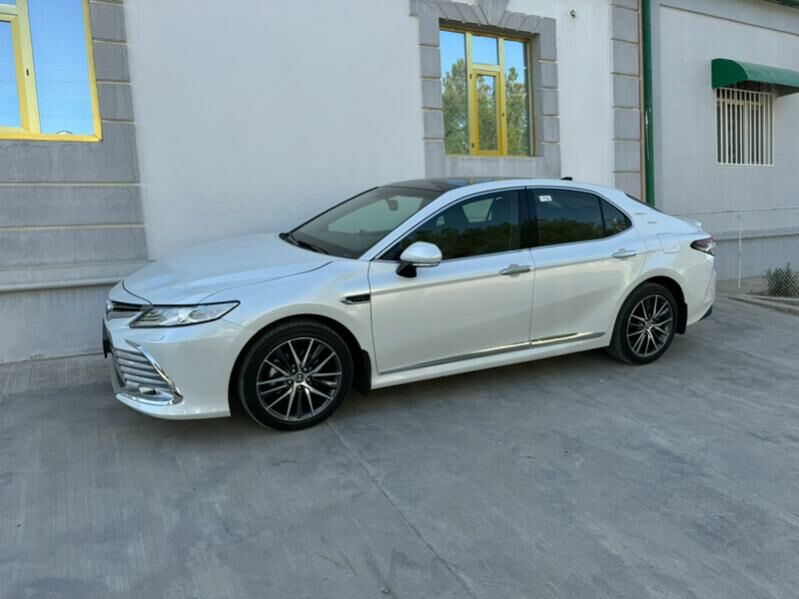 Toyota Camry 2023 - 638 000 TMT - Ашхабад - img 4