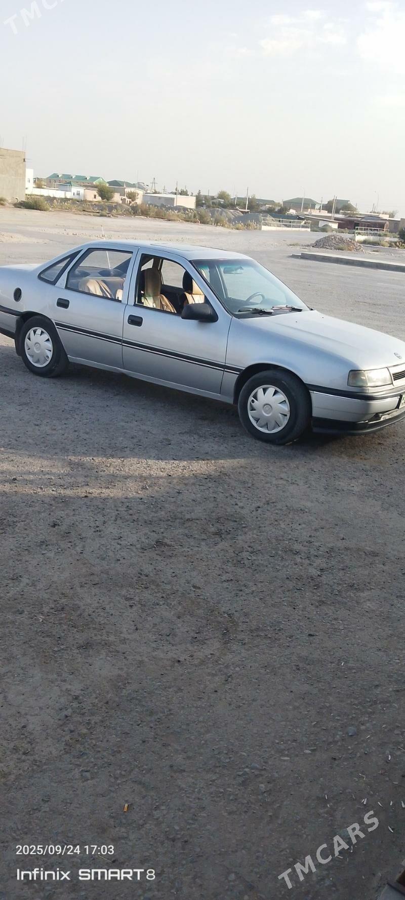 Opel Vectra 1990 - 27 000 TMT - Фарап - img 2
