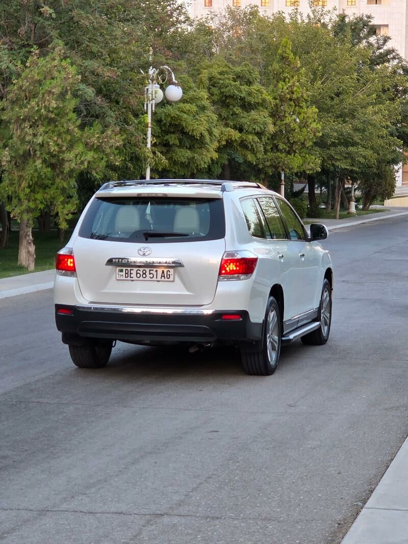 Toyota Highlander 2012 - 385 000 TMT - Aşgabat - img 6