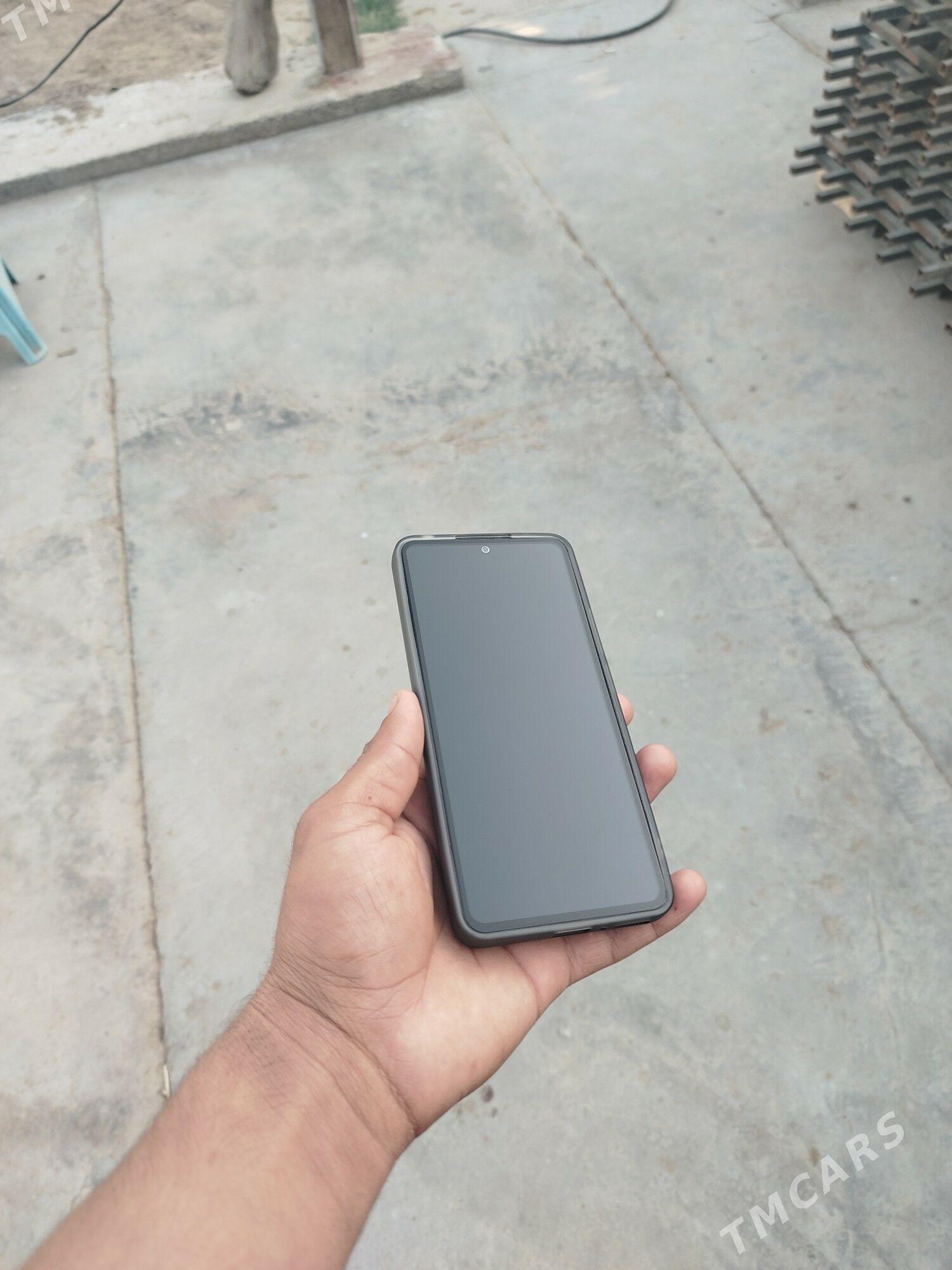 Redmi Not 13 8/128 - Мары - img 2