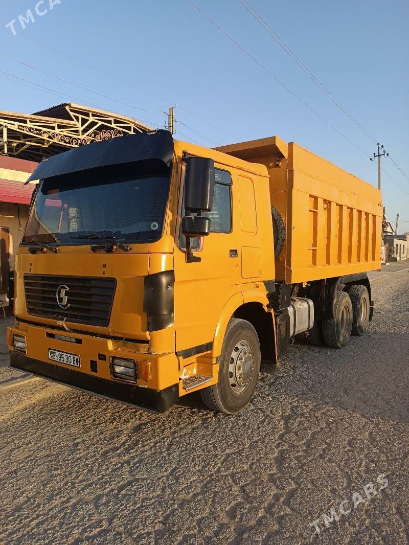 Howo Sinotruk 2007 - 400 000 TMT - Гумдаг - img 3