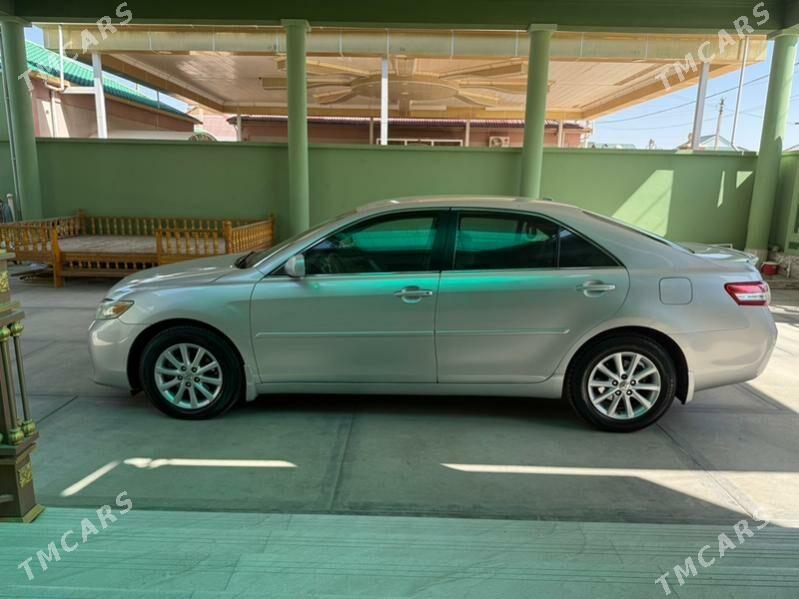 Toyota Camry 2010 - 200 000 TMT - Балканабат - img 4