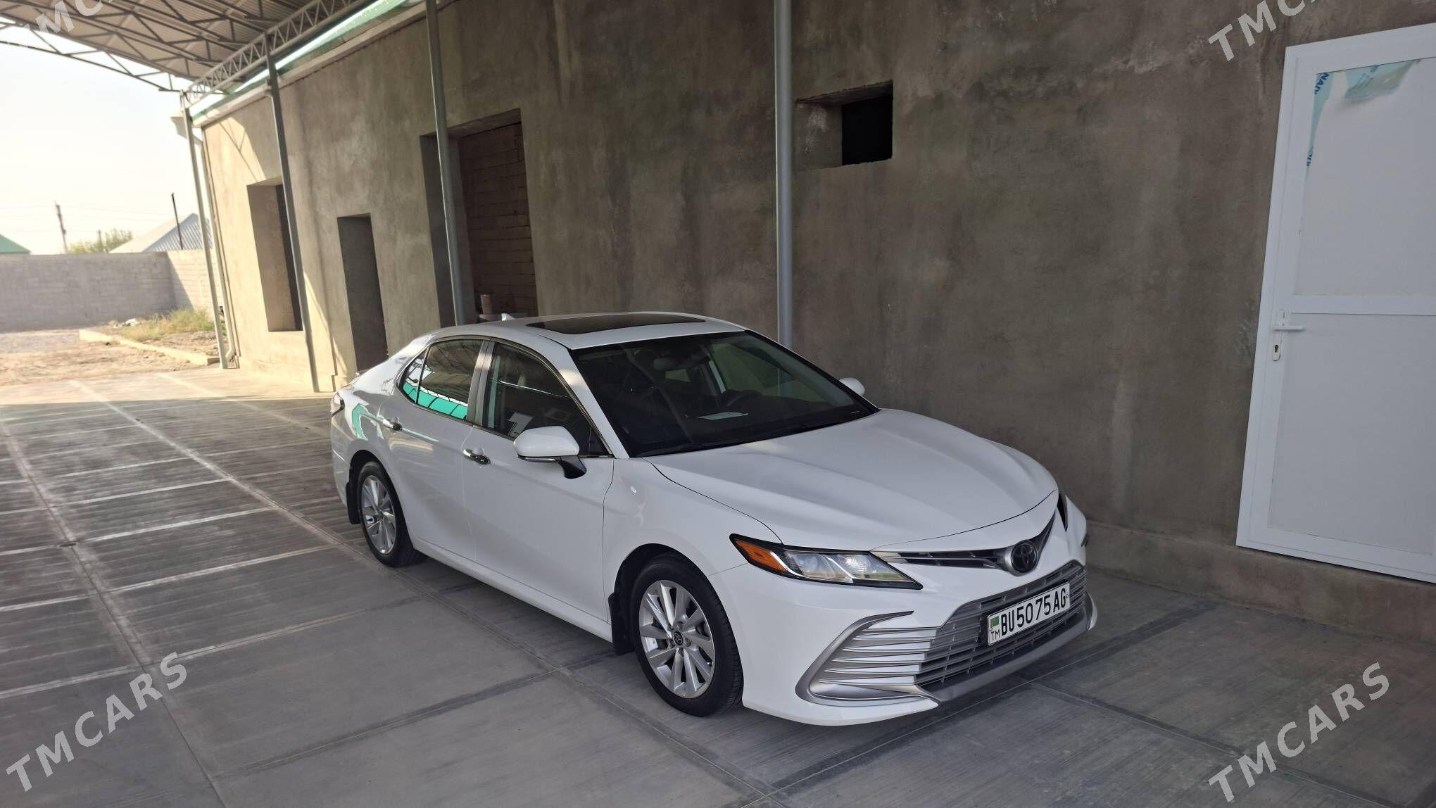 Toyota Camry 2022 - 330 000 TMT - Gökdepe - img 1