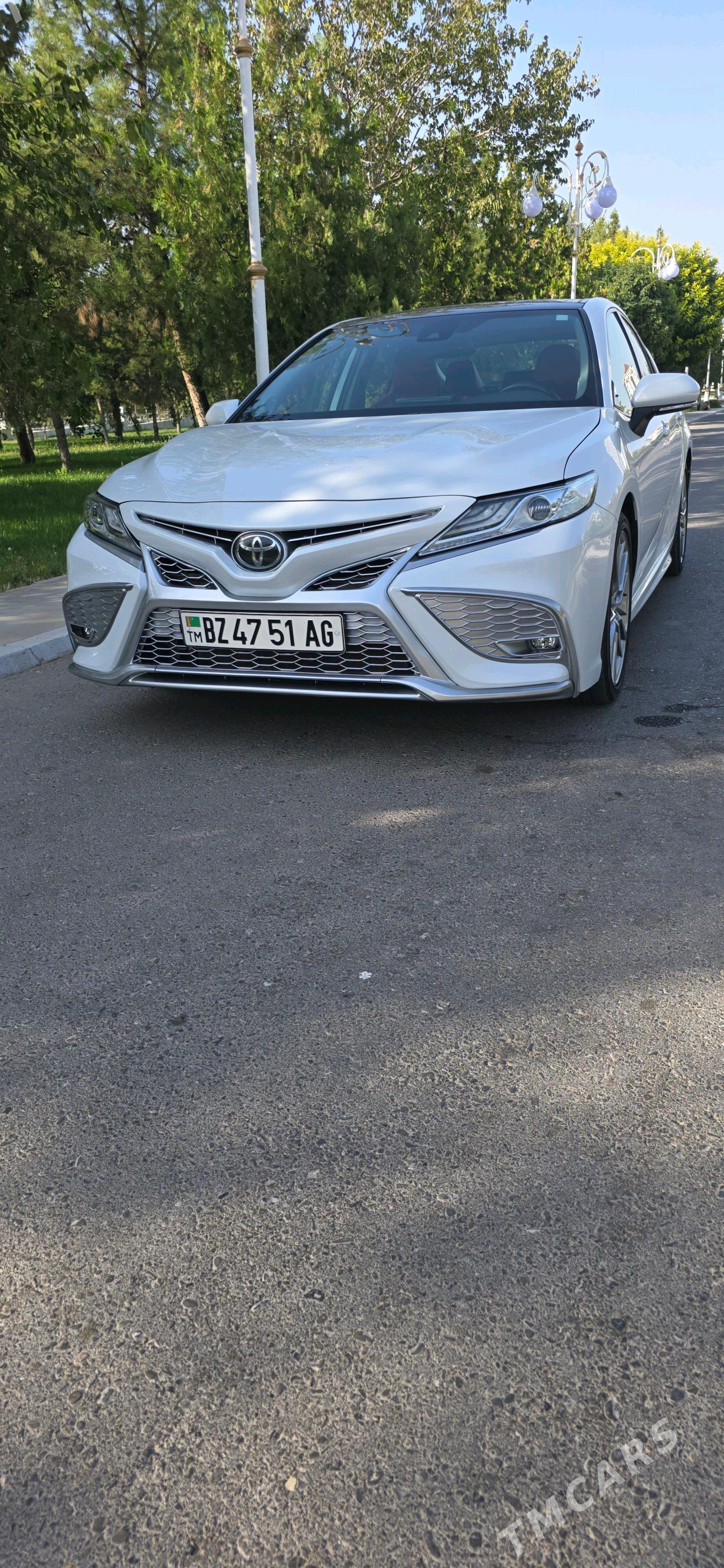 Toyota Camry 2023 - 550 000 TMT - Ашхабад - img 9