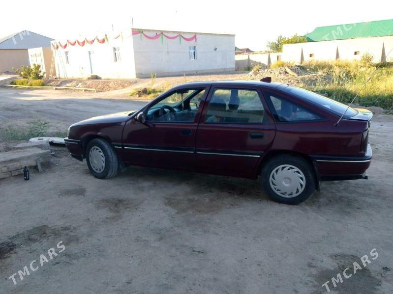 Opel Vectra 1992 - 30 000 TMT - Гурбансолтан Едже - img 2