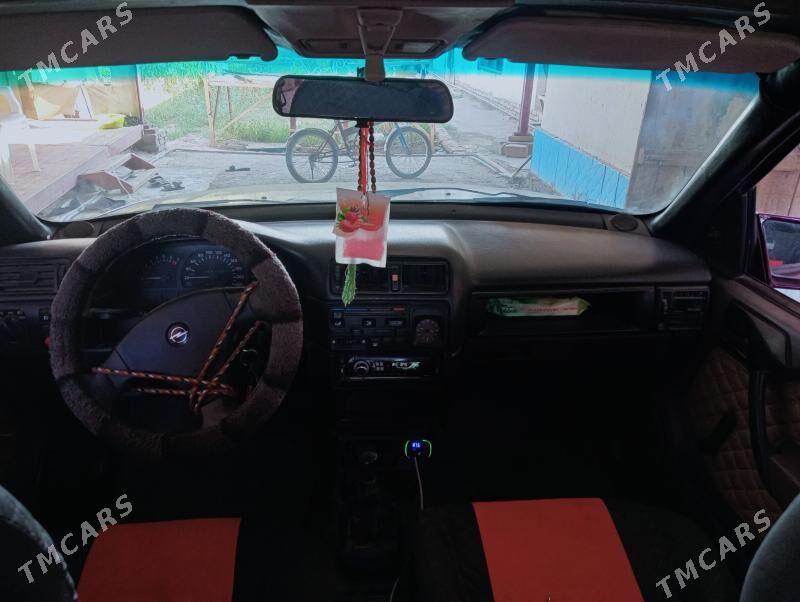 Opel Vectra 1992 - 30 000 TMT - Гурбансолтан Едже - img 4
