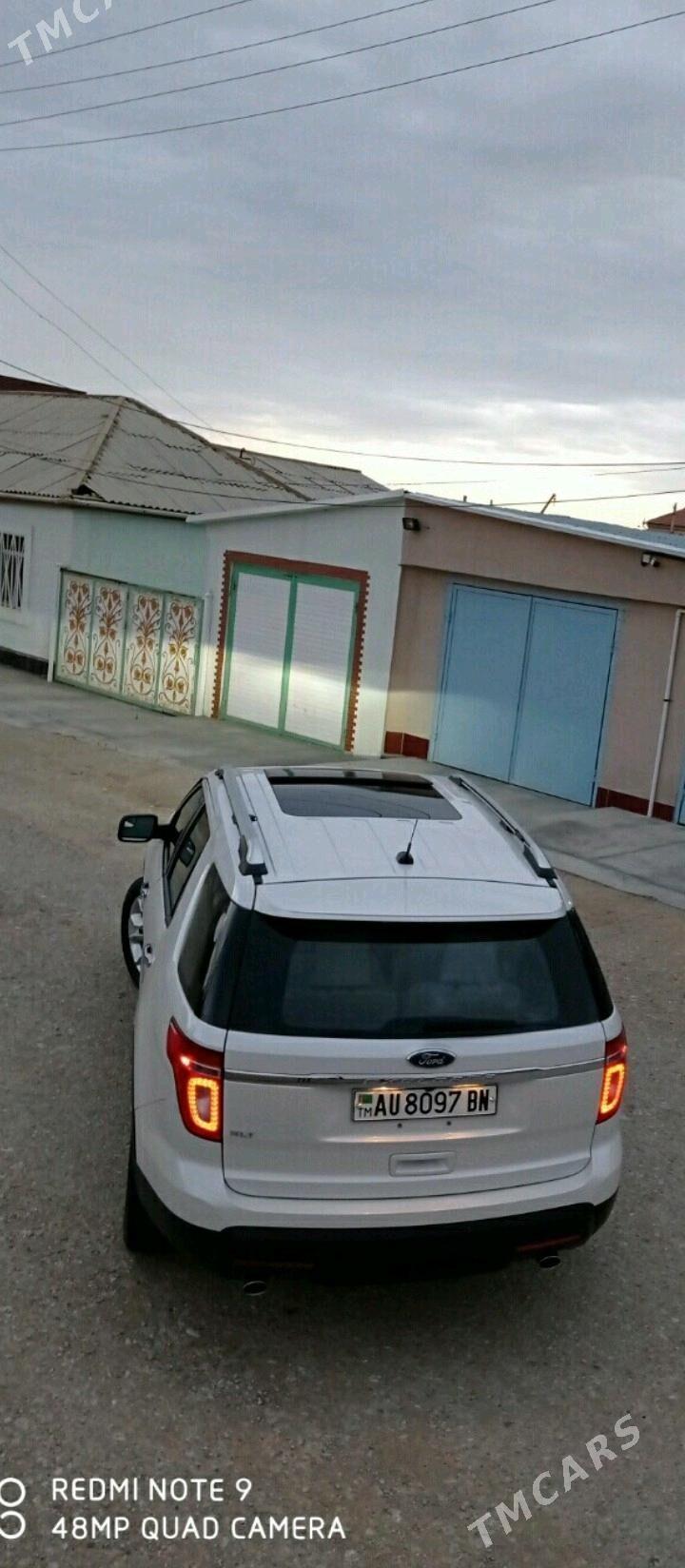 Ford Explorer 2011 - 270 000 TMT - Балканабат - img 9