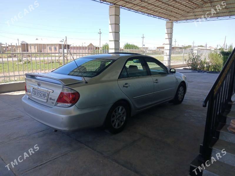 Toyota Camry 2003 - 170 000 TMT - Мары - img 4