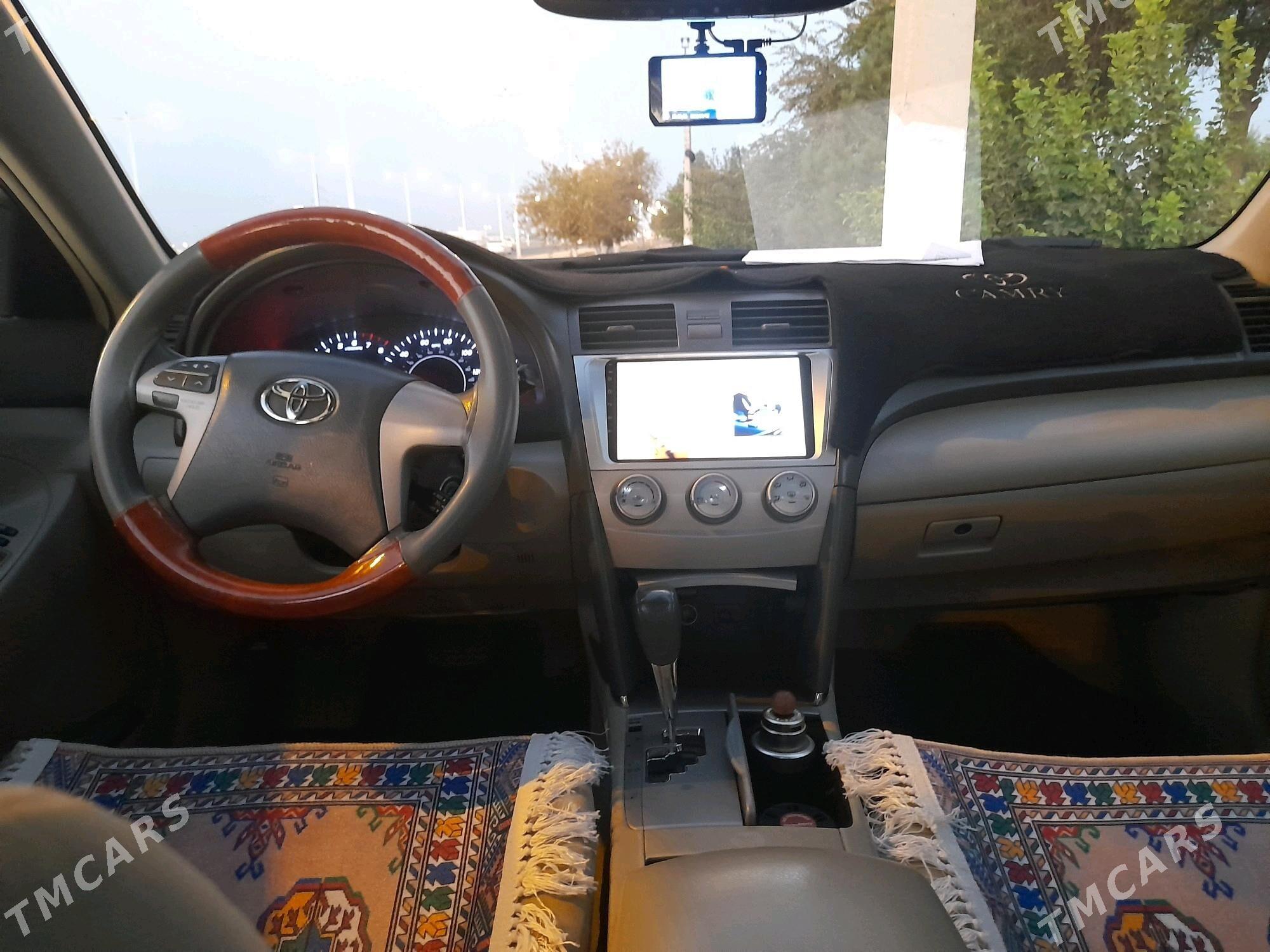 Toyota Camry 2010 - 200 000 TMT - Baýramaly - img 3