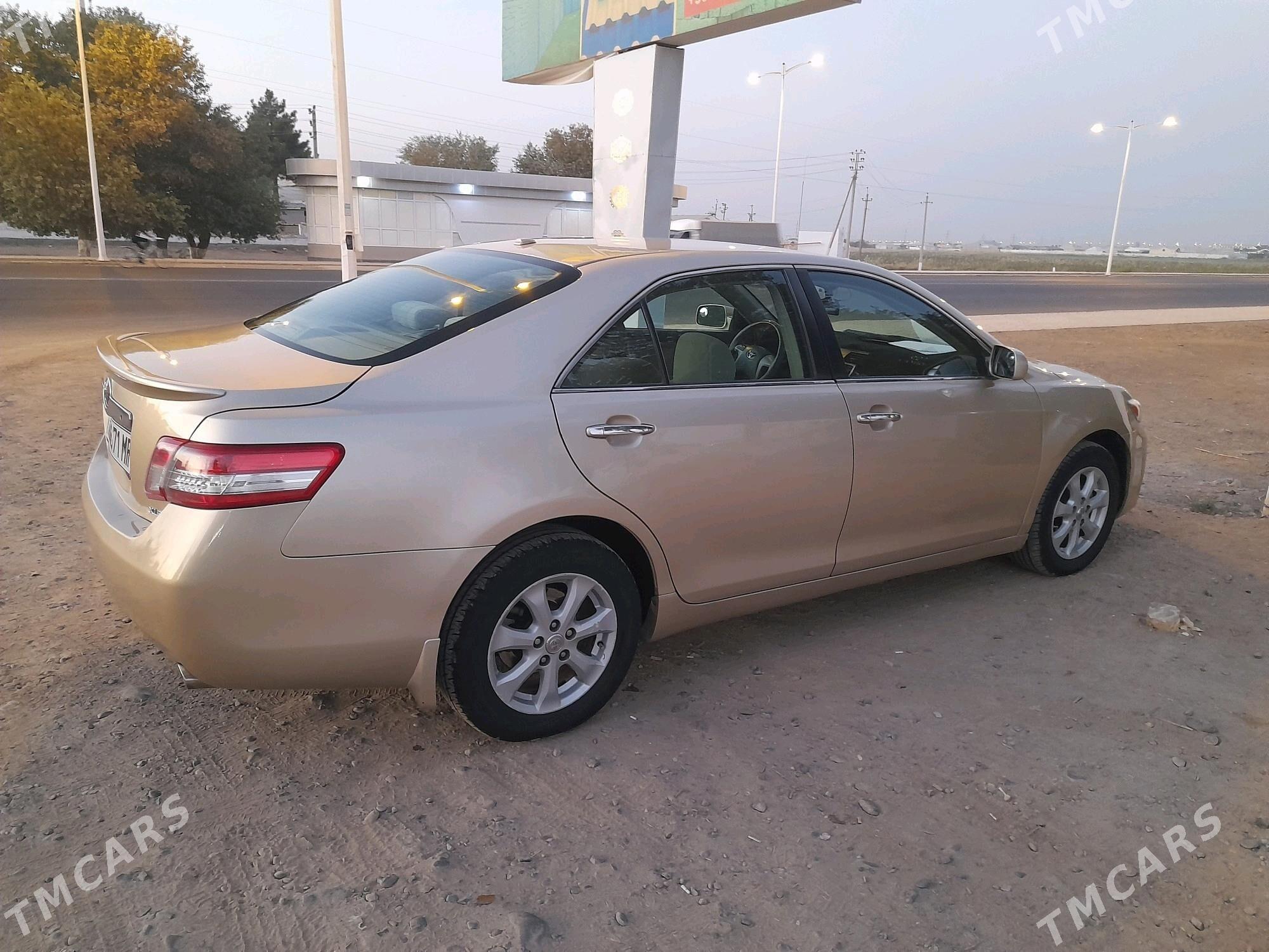 Toyota Camry 2010 - 200 000 TMT - Baýramaly - img 6
