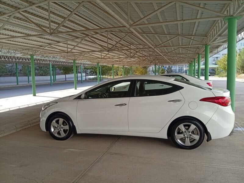 Hyundai Elantra 2013 - 170 000 TMT - Köşi - img 4