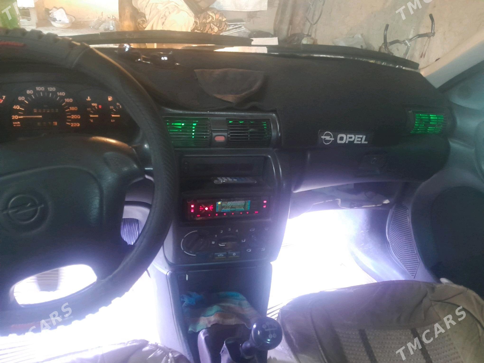 Opel Astra 1996 - 46 000 TMT - Daşoguz - img 8