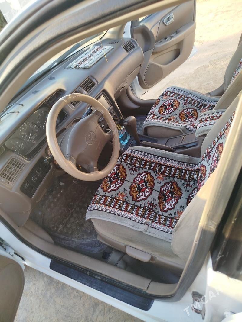 Toyota Camry 2000 - 125 000 TMT - Теджен - img 1