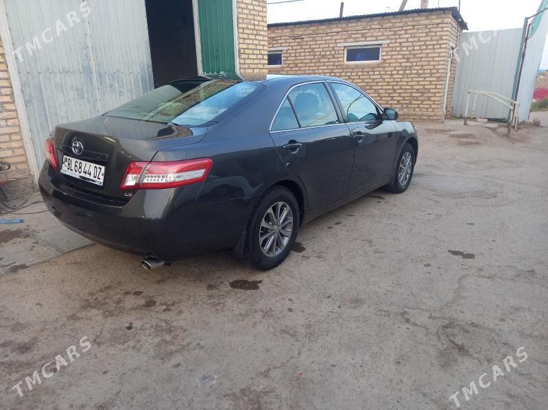 Toyota Camry 2011 - 178 000 TMT - Daşoguz - img 9