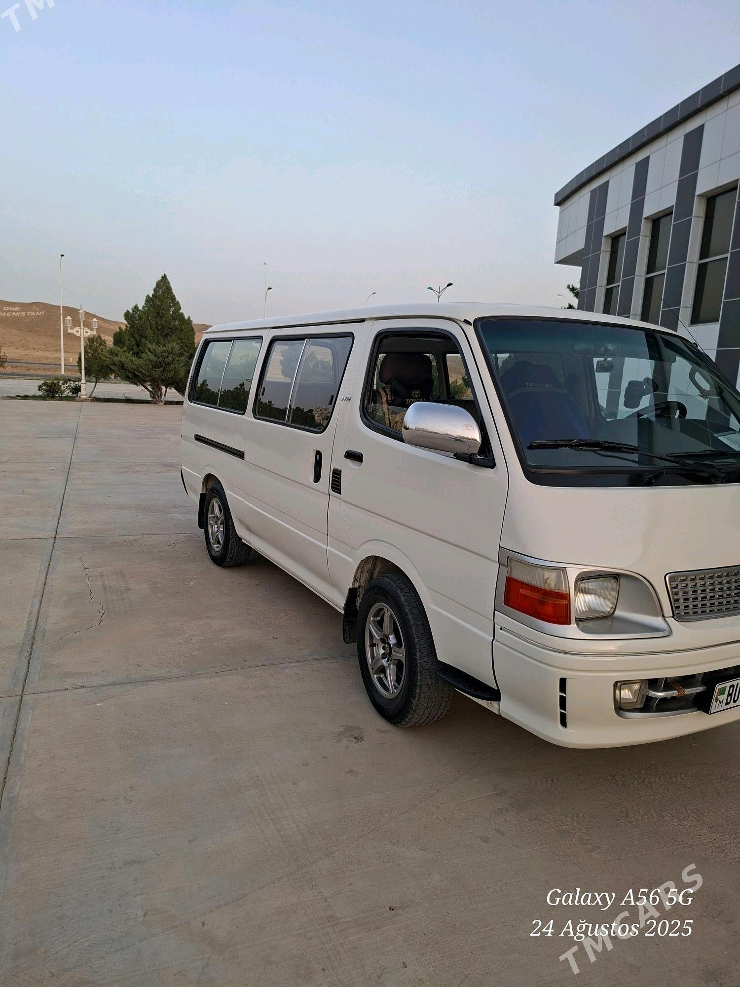 Toyota Hiace 2002 - 150 000 TMT - Койтендаг - img 1