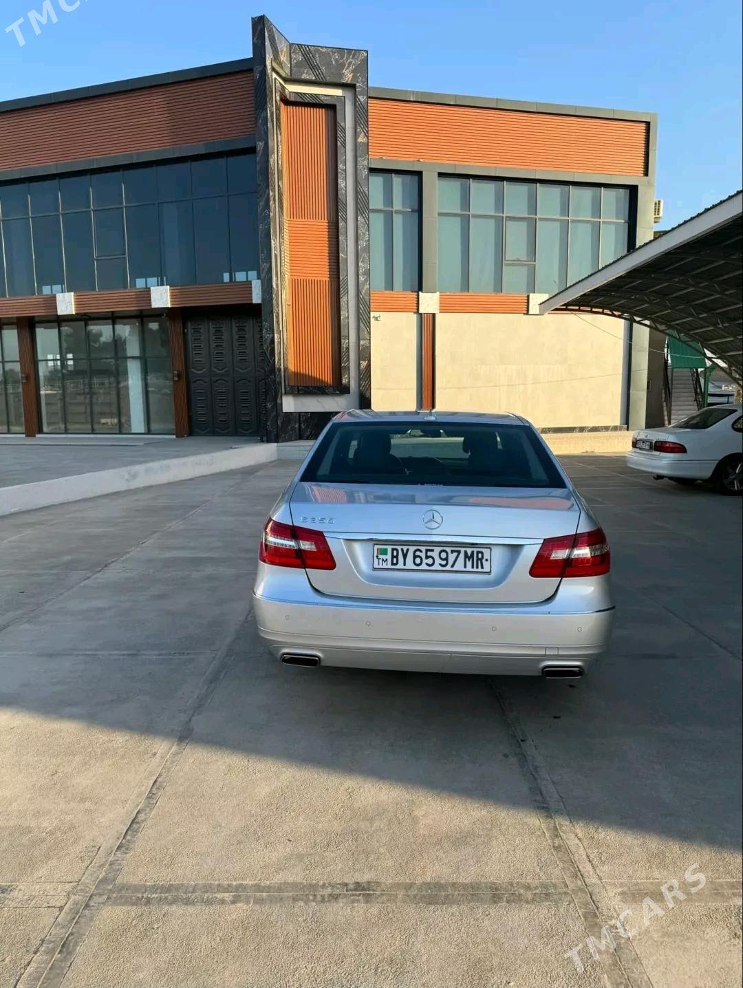 Mercedes-Benz E-Class 2011 - 315 000 TMT - Мары - img 4