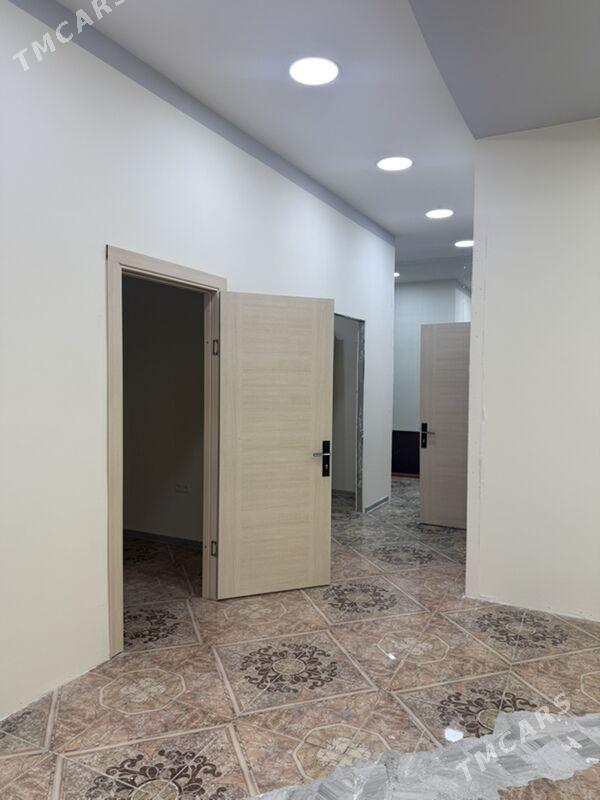 office - Mary - img 6