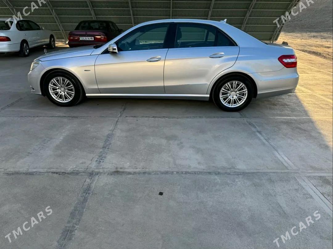 Mercedes-Benz E-Class 2011 - 315 000 TMT - Мары - img 7