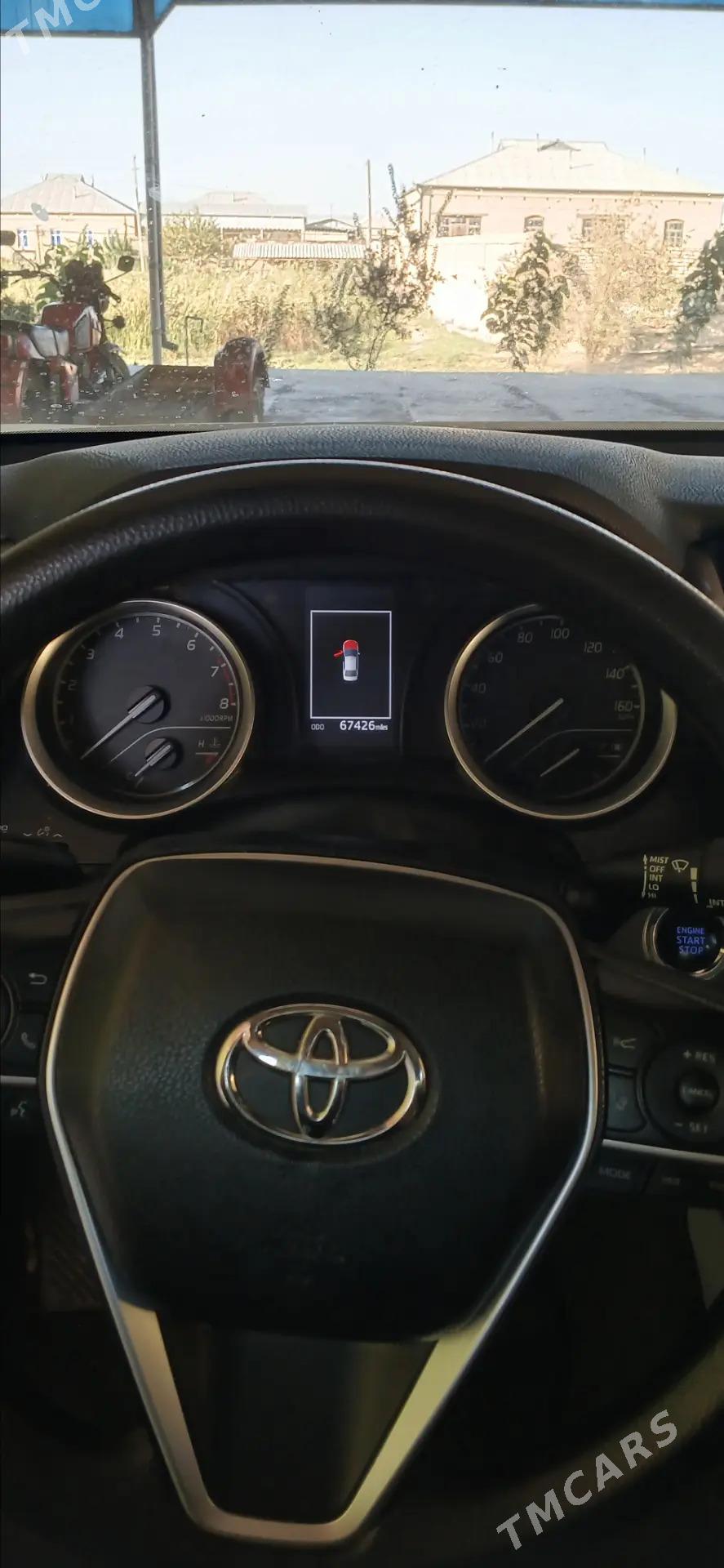 Toyota Camry 2021 - 300 000 TMT - Мургап - img 7